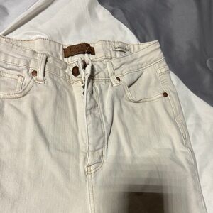 Judy Blue Cream Relaxed Jeans High-Waisted